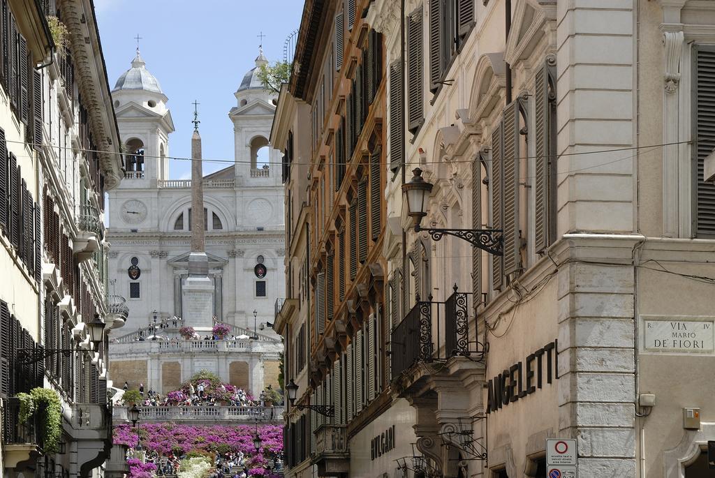 Crossing Condotti Rome Exterior photo